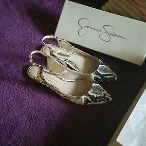 Brand new Jessica Simpson snakeskin print flats